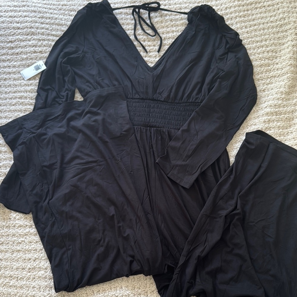 Old Navy Black Flowy Jumpsuit with V-Neck